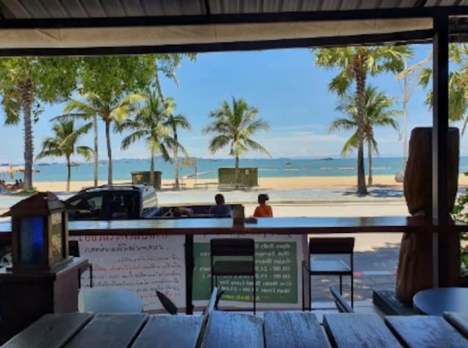 The Base Central Pattaya Quiet King-Bed With Infinity Pool & Free Netflix Εξωτερικό φωτογραφία